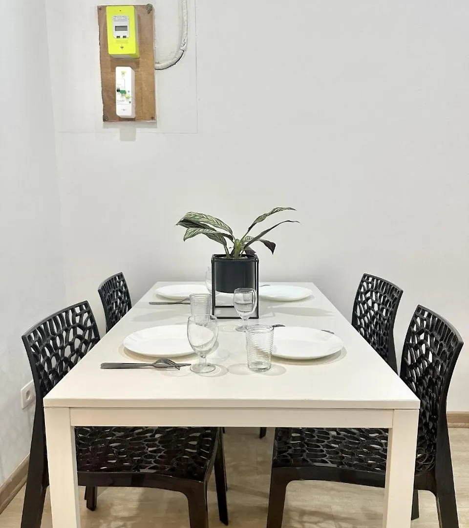 Modern Comfort In Paris 15Th District In Lakanal Διαμέρισμα